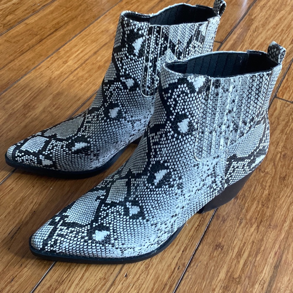 Never worn. Snakeskin boots. Size 9